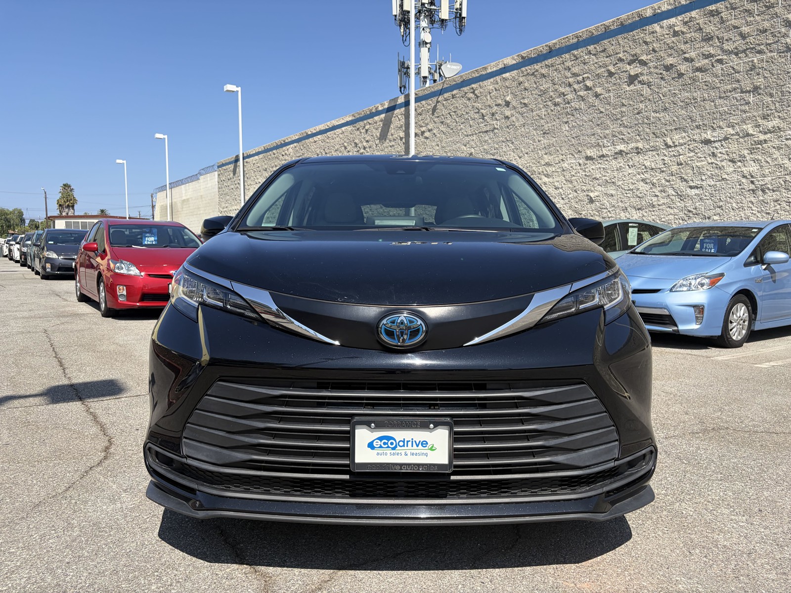 2022 Toyota Sienna LE - Photo 9