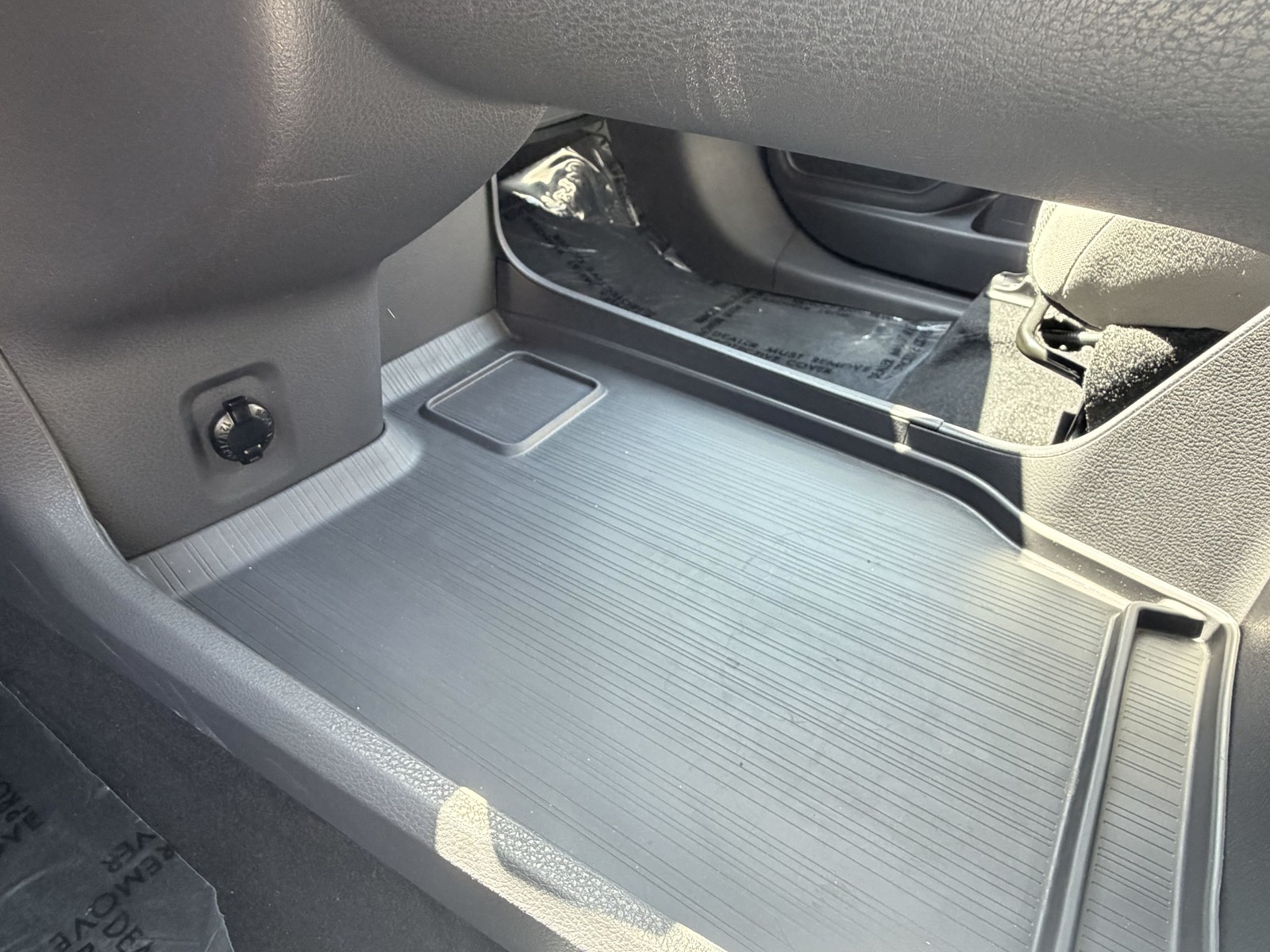 2022 Toyota Sienna LE - Photo 56